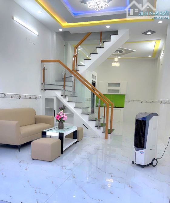 Nhà đường LÊ VĂN QUỚI [4x10, 1lầu, 2pn, 2toilet] 4,05tỷ - 2