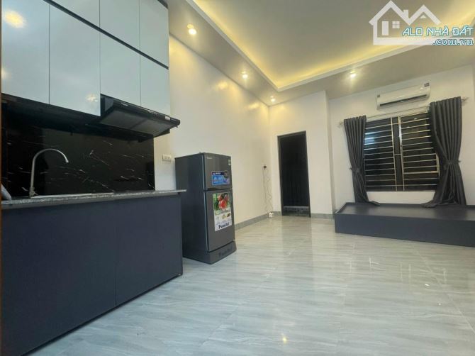 NGÕ 8 LÊ QUANG ĐẠO, CẠNH SVĐ, TÒA CĂN HỘ 7 TẦNG THU 60 Tr, 30m RA OTO, 60m MT 8.5m 12.5 Tỷ - 2