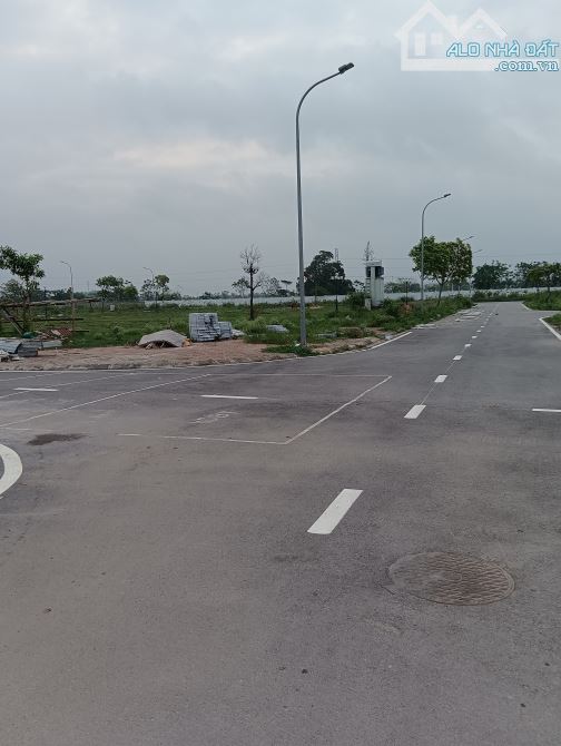Bán Đất Khu Đấu Giá -Xã Mai Đình S(óc Sơn)-Lô Góc -142, 8M2 -Full Thổ Cư -5,75 Tỷ - 2