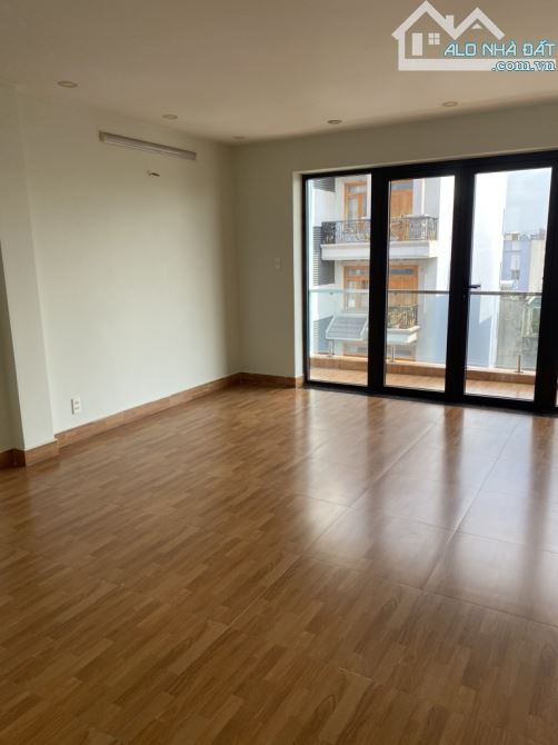 BÁN NHÀ 5 TẦNG HẺM 8M Đ NGUYỄN HỮU TIẾN . PHƯỜNG TÂY THẠNH. TÂN PHÚ . DT105 M . GIÁ 14.6tỷ - 2