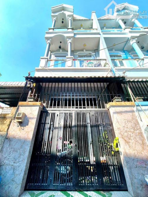 Bán nhà 3 lầu hẻm 2174 Huỳnh Tấn Phát, Nhà Bè. Giá 4,65 tỷ - 2