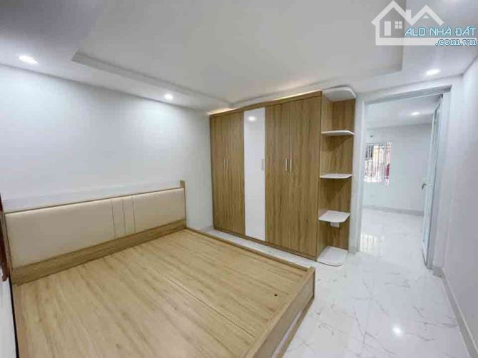 Bán nhà Thuỵ Khuê, Tây Hồ, gần ôtô, 60mx4t, 10.8 tỷ - 2