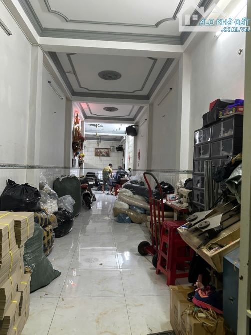 Bán nhà Phường 11 Tân Bình, Hồng Lạc, ngang 7m, 4 tầng, giá hơn 7 tỷ xíu - 2