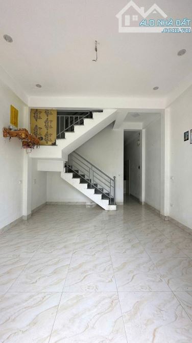 BÁN ĐẤT TẶNG NHÀ 40M XUÂN NỘN ĐÔNG ANH, 2 phòng ngủ - view sân thượng thoáng mát - 2