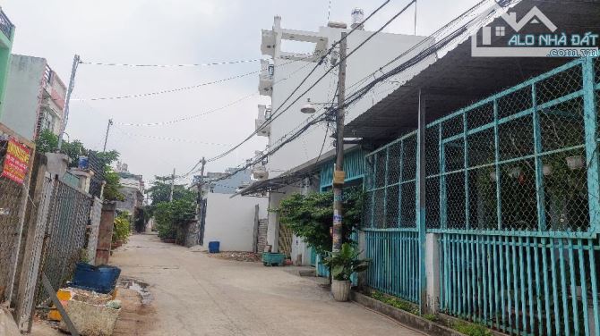 Bán nhà HXH Tây Lân, gần Tỉnh Lộ 10, Bình Tân, 43m² - 4x11 - 2 tầng, chỉ 2 tỷ - 2