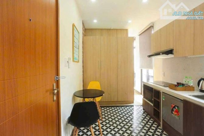Gấp - Bán Tòa Căn Hộ 5 Tầng + Tum 3 Mặt Thoáng Đường Phan Tứ - Dòng Tiền 100tr/tháng - 2