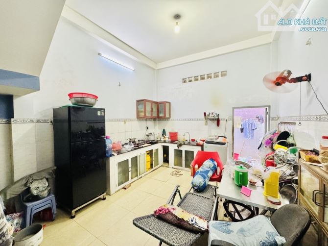 HẺM ÔTÔ 8M XE HƠI TRÁNH NHAU- NHÀ NGAY MÃ LÒ BÌNH TÂN-DT 4X20 ,GỒM 5PN GIÁ 6.5 TỶ TL - 2