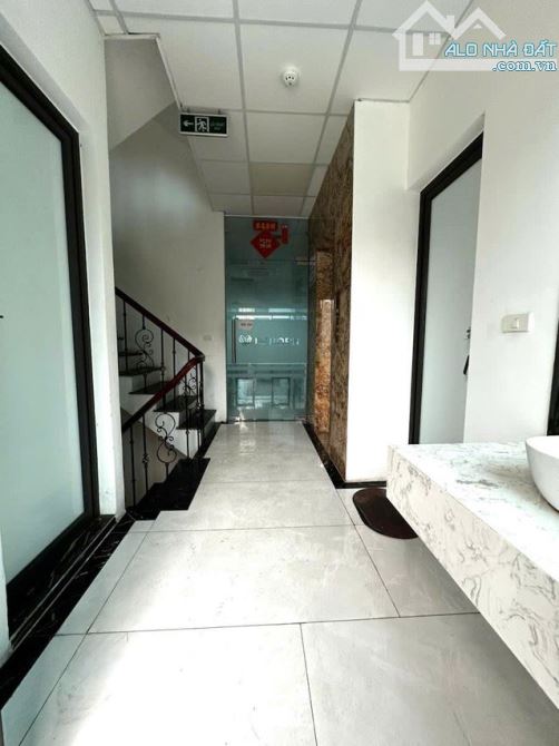 Bán Nhà Mặt Phố Vương Thừa Vũ 65 m2 x8 tầng MT 5 m K/D VP Nhà Hàng Quận Thanh Xuân - 2