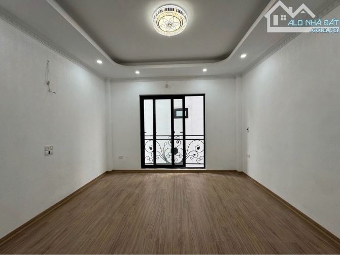 Nhà 5t full nội thất,không gian sống lý tưởng gần chợ,trung tâm thương mại,cạnh đường ôtô - 2