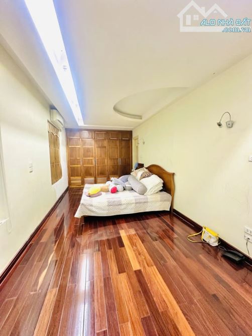 Chưng cư 151 NGUYỄN ĐỨC CẢNH, 100m2, HƠN 50TR/M2, CĂN GÓC, 3 NGỦ, CẠNH KĐT ĐỀN LỪ.       + - 2