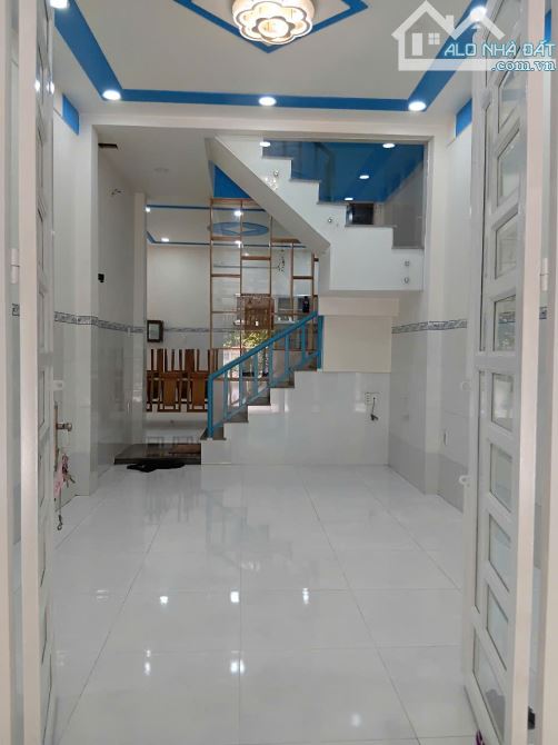 CHO THUÊ NHÀ MỚI ĐẸP THOÁNG NỞ HẬU GẦN CHỢ CHIỀU QUẬN 2 ĐẬU ĐƯỢC OTO TRƯỚC NHÀ - 2