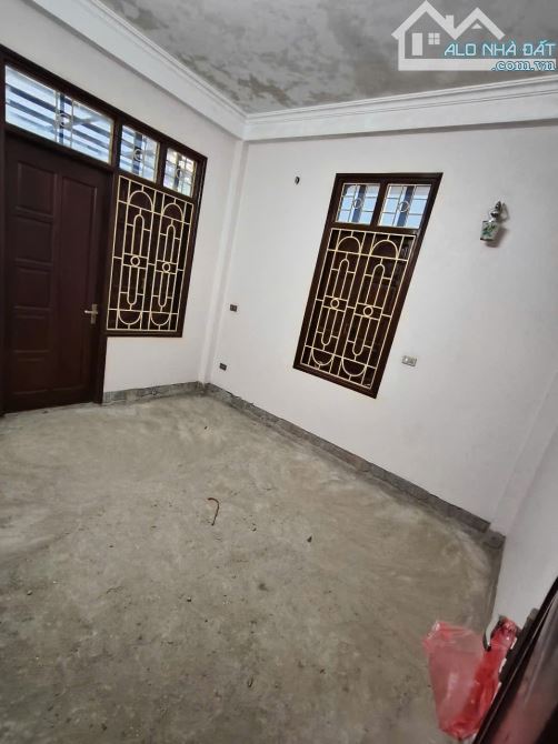 NHÀ ĐẸP DÂN XÂY, Ô TÔ VÀO, 4PN, 4WC, 68M2, 10,5 TỶ TẠI THÚY LĨNH , HOÀNG MAI , HÀ NỘI . - 2