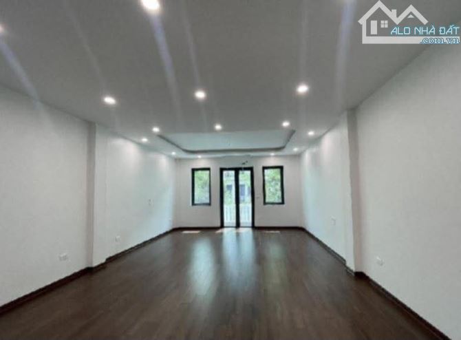 BÁN NHÀ PHÂN LÔ PHÚ LƯƠNG - HÀ ĐÔNG - VỈA HÈ - THANG MÁY - GARA Ô TÔ - 62M X 5T - MT 5M - 2