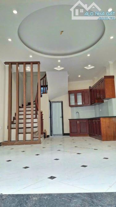 Bán nhà 5 tầng full nội thất ở Văn Trì - Bắc Từ Liêm với giá 5 tỷ - 2