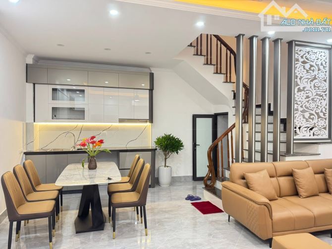 Liền kề tại ngõ 90 Nguyễn Tuân - 6 tầng thang máy - thuận tiện kinh doanh - 2