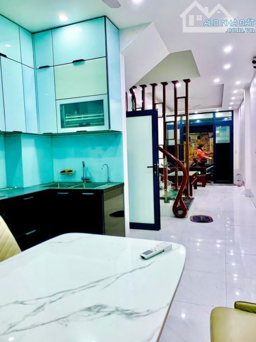 Bán nhà phố Vũ Tông Phan. Thanh xuân. Diện tích 45m. 6 tầng. Mặt tiền 4m. Giá10 tỷ - 2