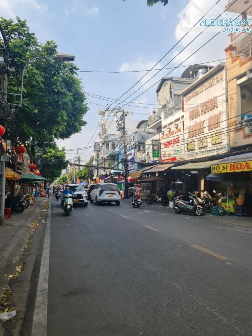 Bán nhà mặt tiền Âu Dương Lân Phường 3 Quận 8. Nhà mặt tiền kinh doanh, khu dân cư đông đú - 2