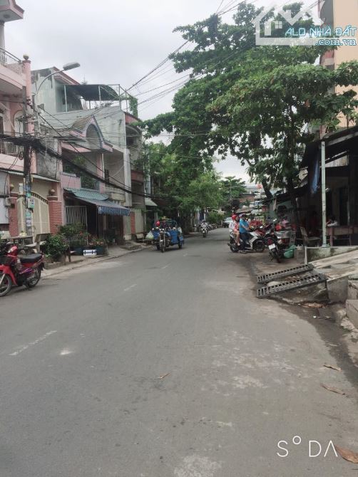 Nhà Cấp 4 MTKD Đường Hoàng Văn Hợp, Khu Tên Lửa, 9.1x20, 18 Tỷ , Lh : Kim Hữu - 2