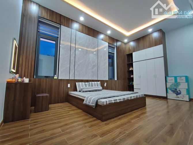 NHÀ GẦN AEON LONG BIÊN – 75M² – 5 TẦNG – GIÁ CHỈ HƠN 7 T - 2