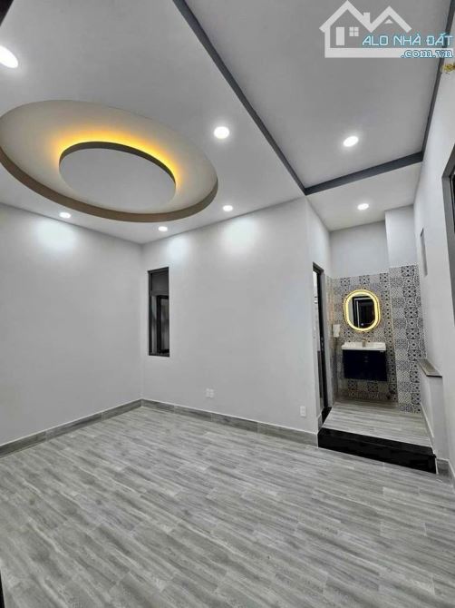 🚨 CẦN BÁN GẤP TRONG TUẦN ĐƯỜNG LÝ TỰ TRỌNG - DT 4.3X16M - 1 TRỆT, 2 LẦU, 1 SÂN THƯỢNG - 2