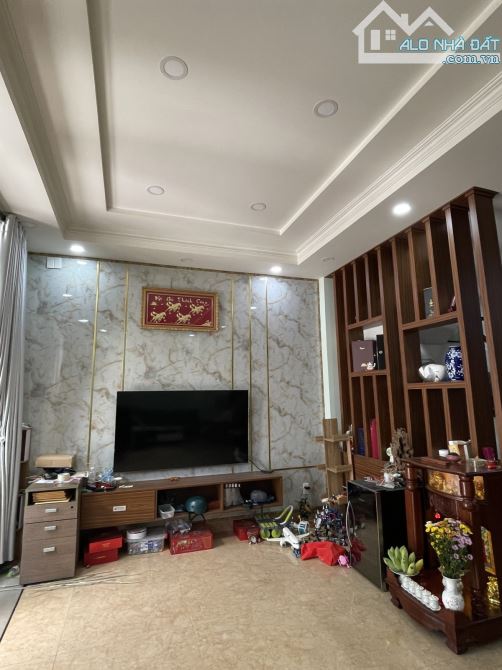 Nhà 3 Tầng Đẹp Vuông Vức, Hẻm Xe Hơi Lê Văn Lương – Gần KĐT GS Metro City – Giá Tốt! - 2