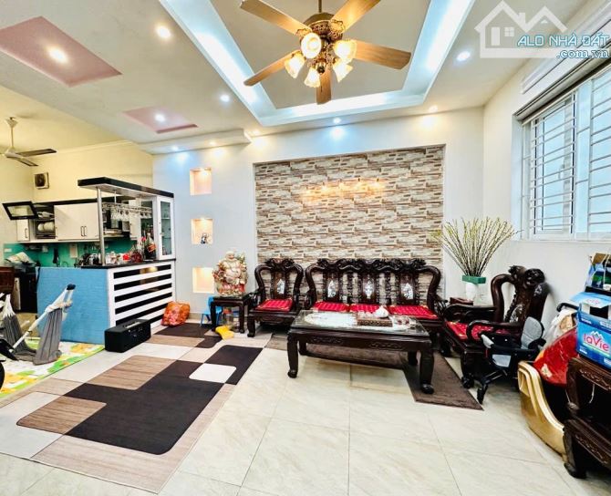 🏠 BÁN NHÀ LẠC LONG QUÂN 5 TẦNG - 32M2 - GIÁ CHỈ 7 TỶ (HẠ SỐC 500TR) - 2