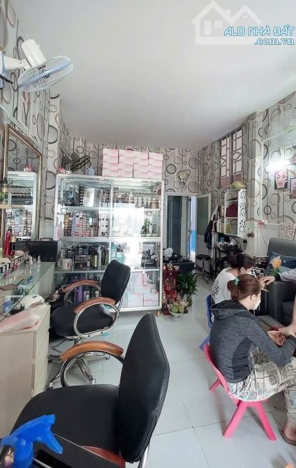 Bán nhà HXH ngay Kinh Dương Vương, Bình Tân, 67m² - 4.2x16 - 5 tầng, chỉ hơn 5 tỷ - 2
