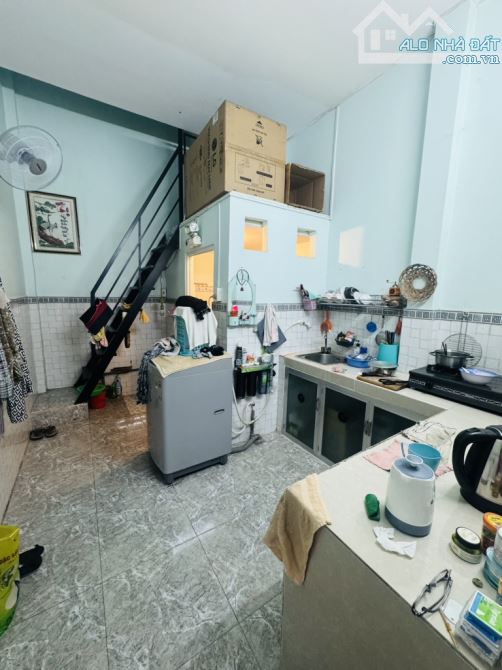 Bán nhà HXT Chiến Lược, gần Hương Lộ 2, Bình Tân, 3x10 - 2 tầng, chỉ hơn 2 tỷ - 2
