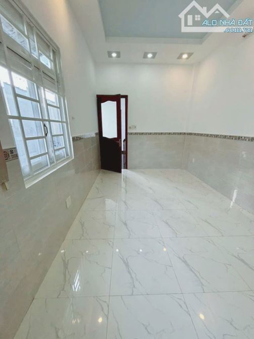 Nhà trệt lầu 29m² hẻm Nguyễn Văn Quá đường ĐHT19 - gần chợ - 2PN 3WC - giá nhỉnh 3 tỷ - 2