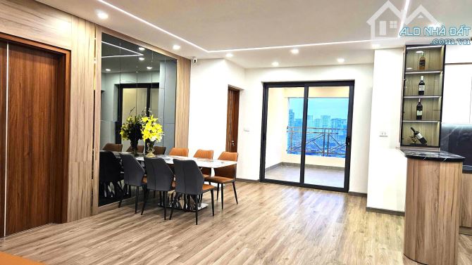 Cho thuê chung cư 17T8 Trung Hòa Nhân Chính, 3 ngủ 130m2 đồ cơ bản được làm vp 11 triệu - 2