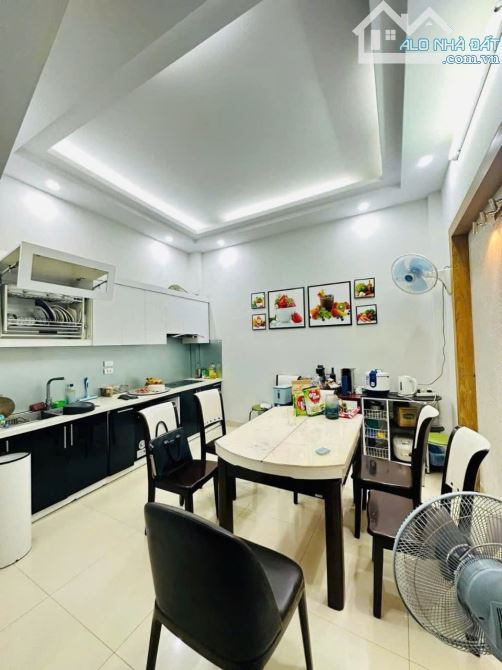 Bán nhà 5 tầng, 7 phòng, Tây Tựu, Bắc Từ Liêm, Hà Nội, đường ô tô tránh, đỗ không hết chỗ! - 2