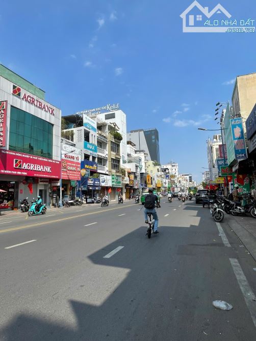 Khan hiếm MT Phan Đình Phùng - 328m2 (12m x 25m) - XD Cao tầng - HĐT 190tr - Bán 79 tỷ - 2