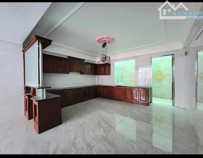 Bán gấp nhà sát Eaon Mall đường 17B khu Tên Lửa 5x20m 3 lầu giá 13.3 tỷ (giá tốt) - 2