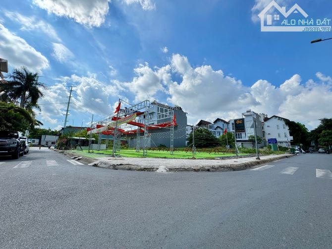 Đất Biệt Thự 307m2(17mx18m) Góc 2 Mặt Tiền-KDC Văn Minh,An Phú,Quận 2-Giá 71 Tỷ TL - 2