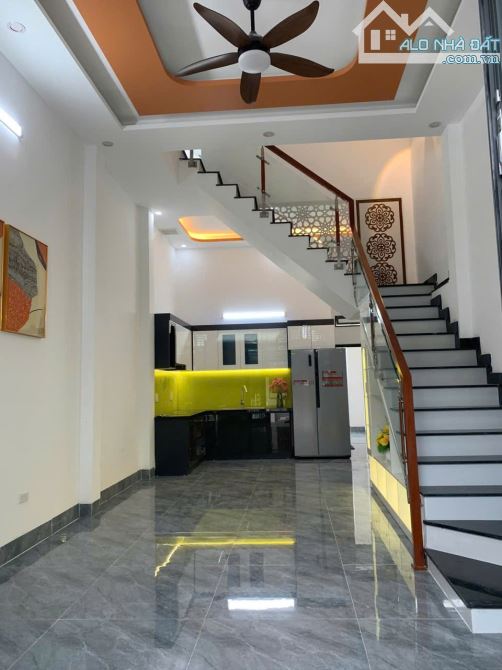 BÁN NHÀ CẠNH MẶT TIỀN ĐƯỜNG HÀ HUY TẬP - 3,9 TỶ - 2