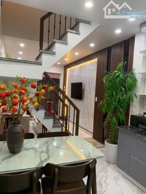 Bán nhà Phương Lưu, Vạn Mỹ, Ngô Quyền, Hải Phòng. 3 tầng, 30m2, 2,3 tỷ. Ngang 4m, d2tbBán - 2