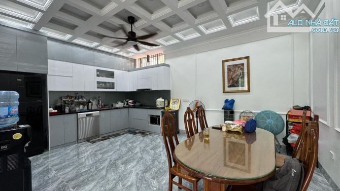 Bán nhà Phùng Chí Kiên 60m2x6T mt4,7m 19 tỷ Cầu Giấy - 2
