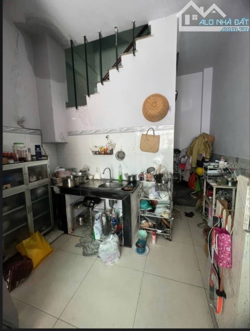 Nhà hẻm ô tô sát tân chánh hiệp 36, tô ký 22m² giá 3ty5 - 2