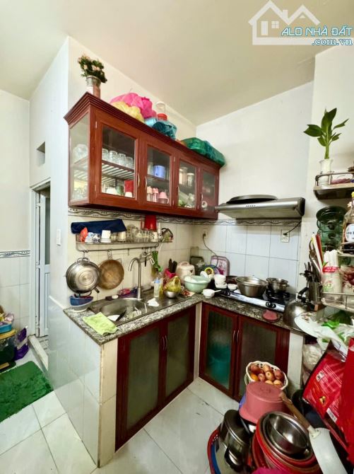 NHÀ 1 TRỆT 2 LẦU – SỔ HỒNG ĐỦ HOÀN CÔNG – XE HƠI TỚI CỬA - 2