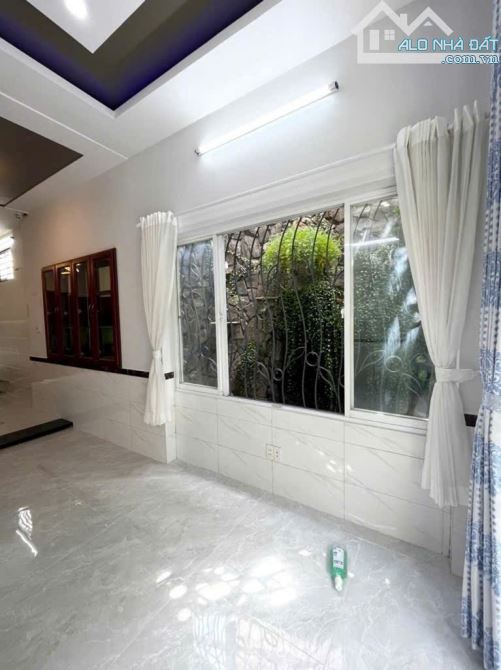 Chỉ với 3 tỷ 100 triệu mua nhà đẹp đường số 38, H.B.Chánh, Q.Thủ Đức, 75m2, sổ hồng riêng - 2