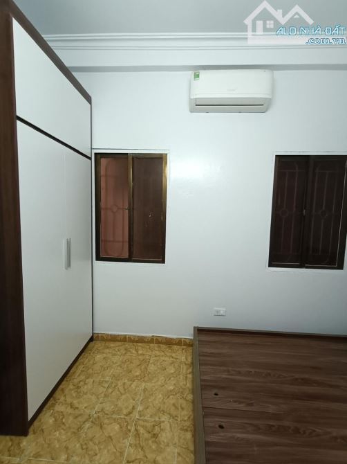 Bán nhà Đông Thiên, dt 35m x 4 tầng, giá 5,86tỷ, nhà lô góc, 3 thoáng ở cực sướng, ngõ to - 2