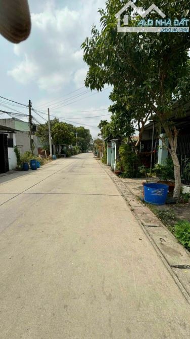 LÔ ĐẤT ĐẸP SÁT KCN TÂY BẮC 187M2 CHỈ 550TR SHR ĐƯỜNG Ô TÔ - 2