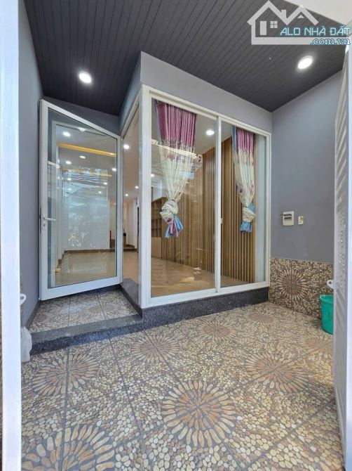 GẤP GẤP BÁN TRONG TUẦN - LÝ THƯỜNG KIỆT - 64M² - 1 TRỆT 2 LẦU - 2