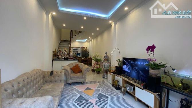 NHÀ ĐẸP 4 TẦNG - 50M² - 8.5 TỶ - GIA  THỤY - LONG BIÊN - 2