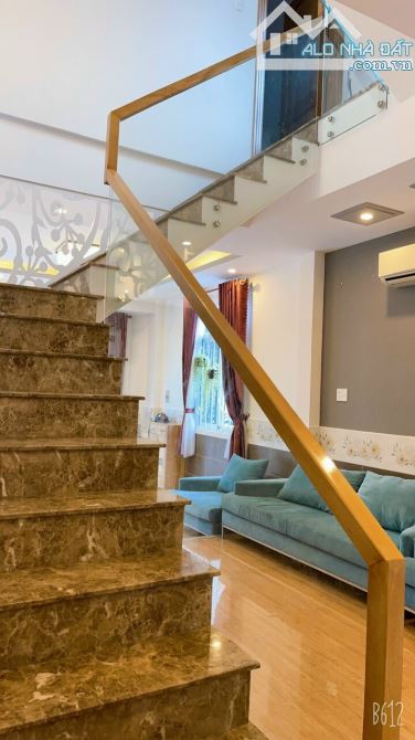 BÁN NHÀ ĐẸP 2 LẦU_GÓC 2 MẶT TIỀN HẺM ÔTÔ HUYỀN TRÂN CÔNG CHÚA_PHƯỜNG 8_GIÁ 6,9TỶ - 2