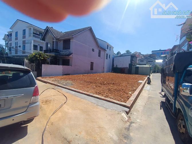 Lô đất 2 MT : 281m2 dg Phan chu trinh p.9 Giá ngộp : 15,5 tỷ - 2