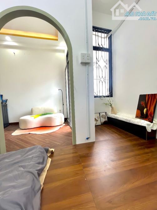 LÊ VĂN SỸ P.12 Q.3 (4X15M) 3PN VÀO Ở NGAY. GIÁ 15 TRIỆU/ THÁNG - 2
