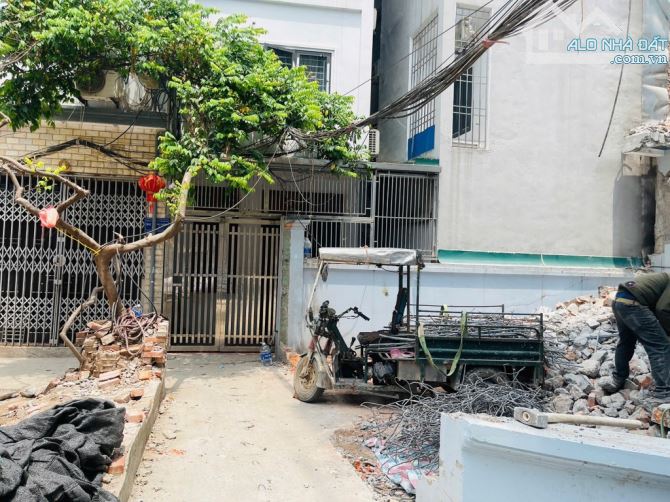BÁN MẢNH ĐẤT VÀNG NGÕ 8 LÊ QUANG ĐẠO 120M2 MẶT TIỀN 7.5M GIÁ RẺ NHƯ CHO 16.5 TỶ - 2