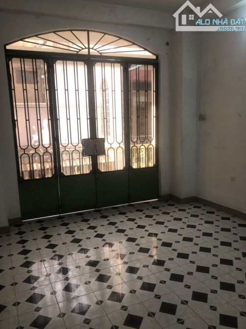 Nhà Hẻm xe hơi Ngô Quyền, 3 tầng, 4 phòng 3wc 16tr - 2