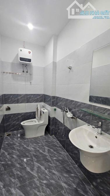 NHÀ 3 TẦNG - Ô TÔ ĐỖ CỬA - TIỆN ÍCH ĐẦY ĐỦ - TẠI BẮC HÀ KIẾN AN - 2